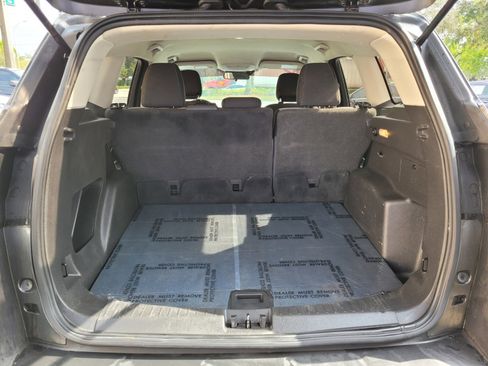 Used 2019 Ford Escape S image 9