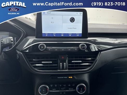 Used 2024 Ford Escape ST-Line image 25