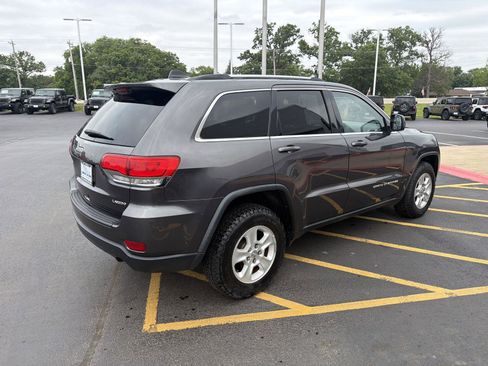 Used 2014 Jeep Grand Cherokee Laredo w/ Quick Order Package 23E AWD/4WD image 6