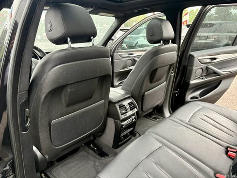 Used 2018 BMW X5 xDrive35d w/ M Sport Package AWD/4WD image 18