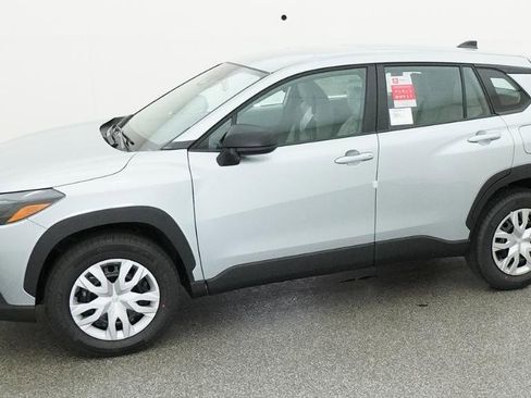 New 2026 Toyota Corolla Cross L image 4