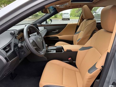 Used 2022 Lexus ES 350 w/ Premium Package FWD image 13