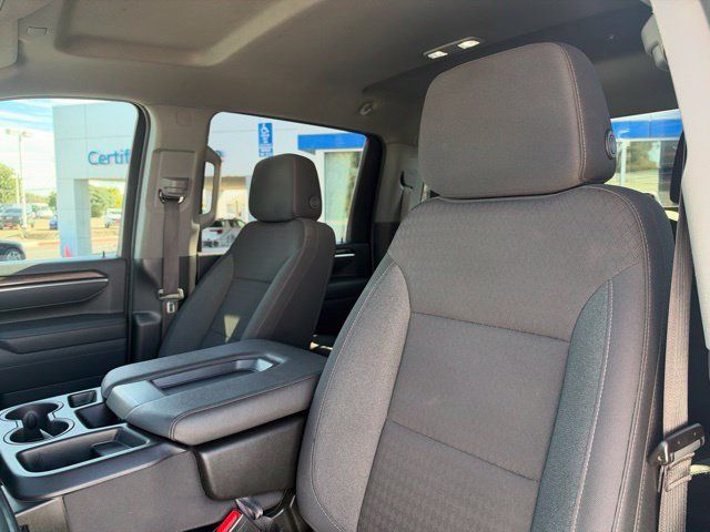 Used 2025 Chevrolet Silverado 2500 LT w/ Convenience Package AWD/4WD image 16