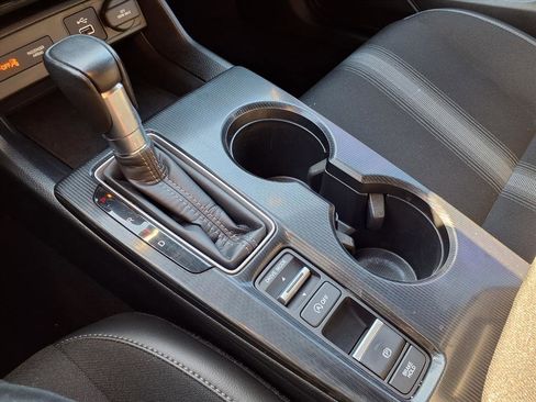 Used 2024 Honda Civic Sport image 12