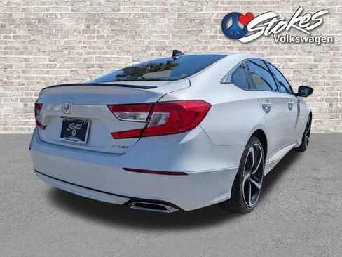 Used 2021 Honda Accord Sport image 4