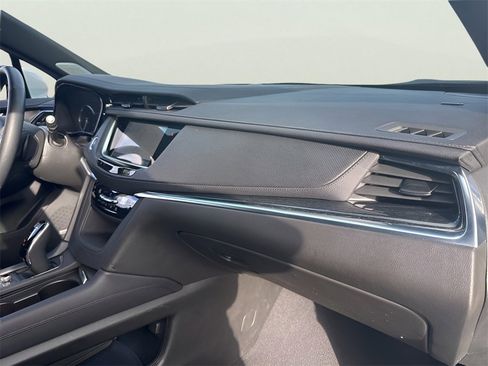 Certified 2025 Cadillac XT5 Premium Luxury image 21