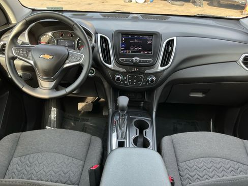 Used 2024 Chevrolet Equinox LT image 16