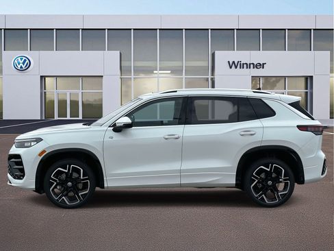 New 2026 Volkswagen Tiguan SEL R-Line image 2