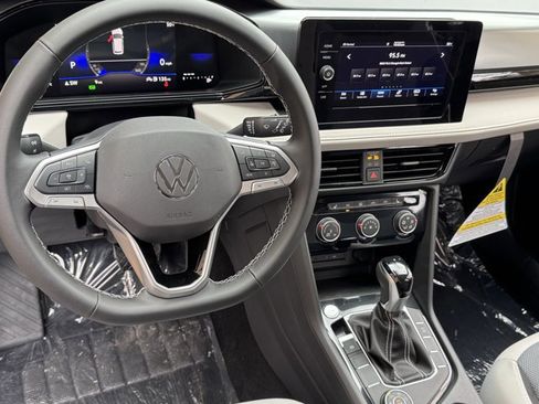 New 2025 Volkswagen Taos S image 19