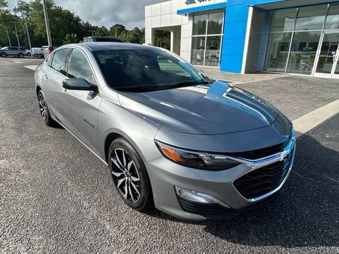 Used 2024 Chevrolet Malibu RS FWD image 8