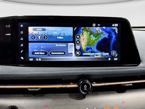Used 2024 Nissan Ariya AWD image 11