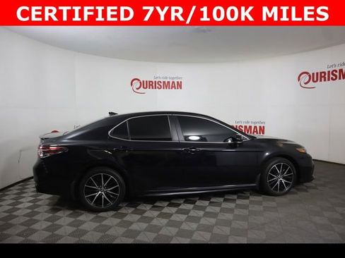 Used 2024 Toyota Camry SE FWD image 11
