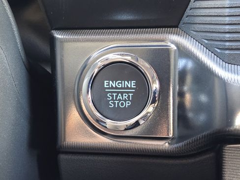 Used 2025 Ford F150 Platinum w/ Equipment Group 702A High image 25