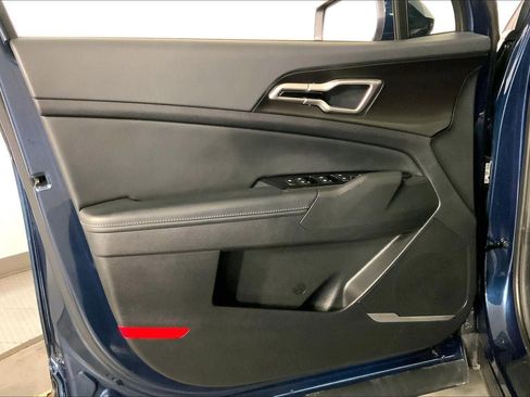 Certified 2025 Kia Sportage EX w/ EX Premium Package image 24