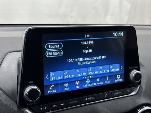 Used 2025 Nissan Sentra SV w/ All-Weather Package FWD image 22