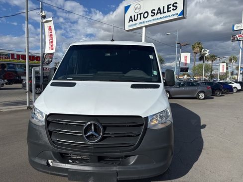 Used 2021 Mercedes-Benz Sprinter 1500 w/ Driver Convenience Package image 3