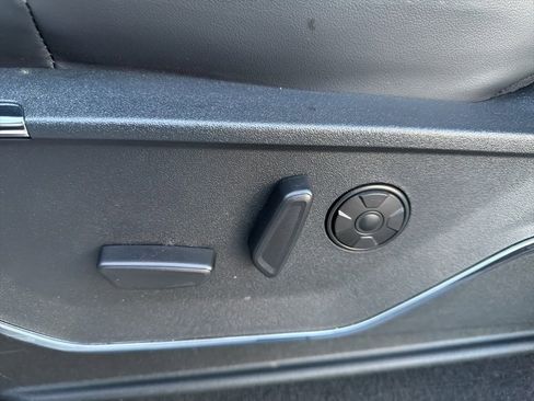 Used 2024 Ford F250 Platinum w/ FX4 Off-Road Package image 16