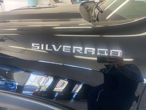 Used 2019 Chevrolet Silverado 1500 LT w/ All-Star Edition image 12