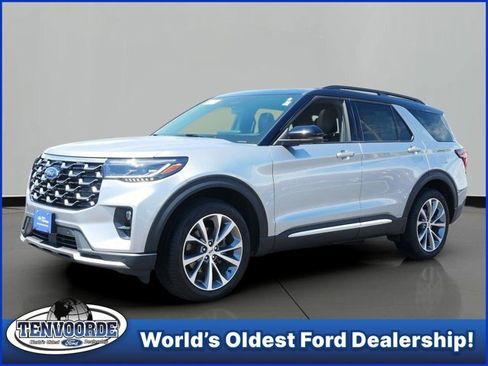Certified 2025 Ford Explorer Platinum w/ Ultimate Package AWD/4WD image 1