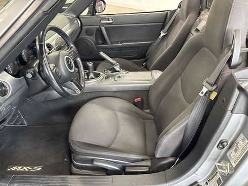 Used 2014 MAZDA MX-5 Miata Club RWD image 33