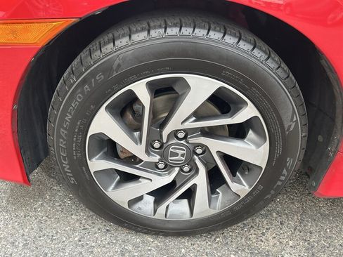 Used 2017 Honda Civic EX image 7