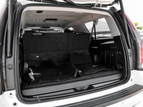 Used 2019 Cadillac Escalade ESV Premium Luxury RWD image 60