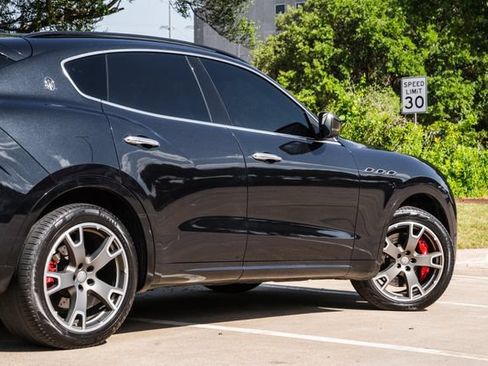 Used 2017 Maserati Levante S AWD/4WD image 46