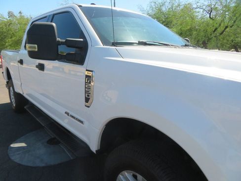 Used 2019 Ford F250 XLT AWD/4WD image 9