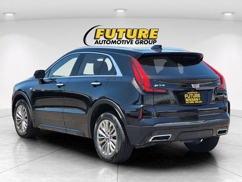 Used 2024 Cadillac XT4 Premium Luxury FWD image 7
