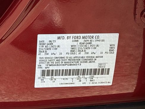 Certified 2023 Ford Explorer XLT w/ Equipment Group 202A AWD/4WD image 32