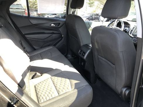 Used 2019 Chevrolet Equinox LT w/ Driver Convenience Package FWD image 24
