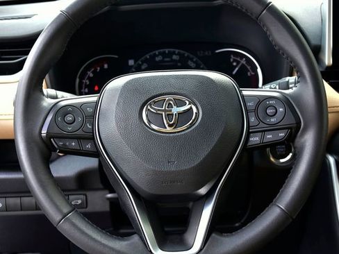 Used 2024 Toyota RAV4 XLE Premium image 17