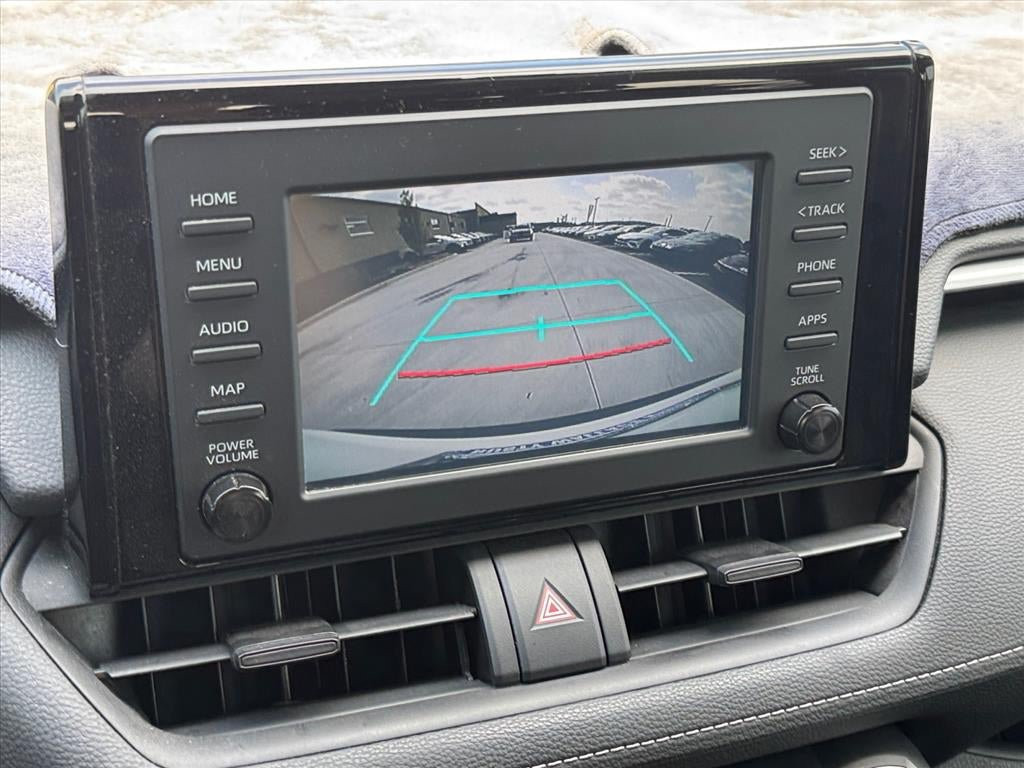 Used 2019 Toyota RAV4 LE AWD/4WD image 22
