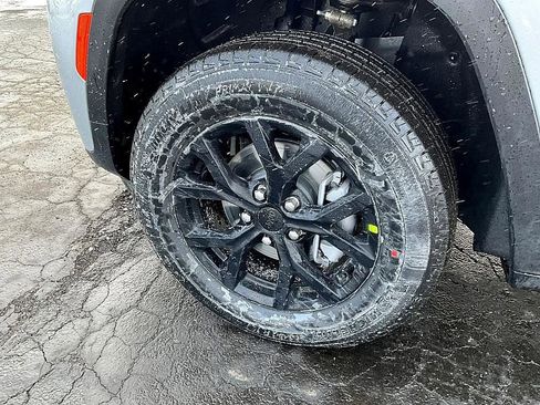 New 2026 Jeep Grand Cherokee Altitude AWD/4WD image 11