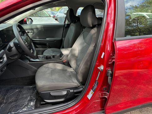 Used 2025 Kia K4 FWD image 34