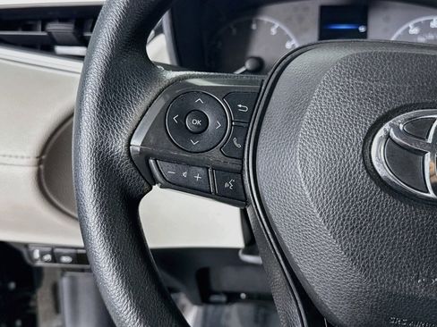 Used 2024 Toyota Corolla Cross L FWD image 14