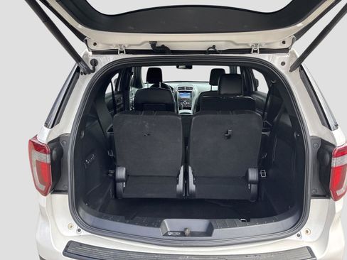 Used 2018 Ford Explorer Sport w/ Equipment Group 401A AWD/4WD image 22