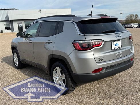 Used 2022 Jeep Compass Latitude w/ Sun and Sound Group image 4