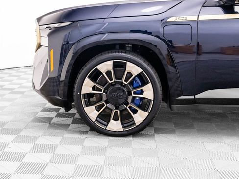 Certified 2023 BMW XM AWD/4WD image 38