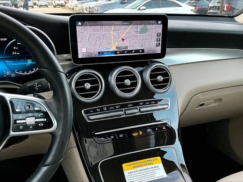 Used 2022 Mercedes-Benz GLC 300 GLC 300 image 6
