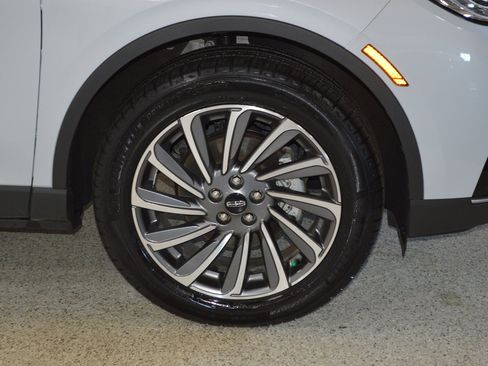 Used 2025 Lincoln Corsair Reserve AWD/4WD image 9
