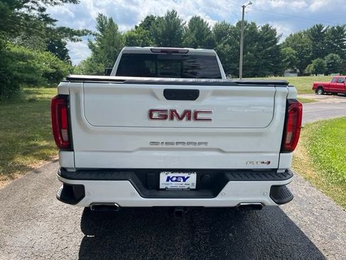 Used 2020 GMC Sierra 1500 AT4 w/ AT4 Premium Package AWD/4WD image 4