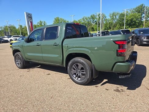 New 2026 Nissan Frontier SV w/ All-Weather Content Package AWD/4WD image 5