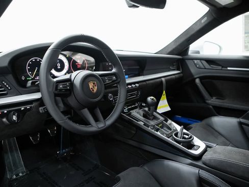 New 2026 Porsche 911 GT3 image 4