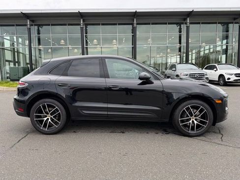 Used 2023 Porsche Macan AWD/4WD image 8