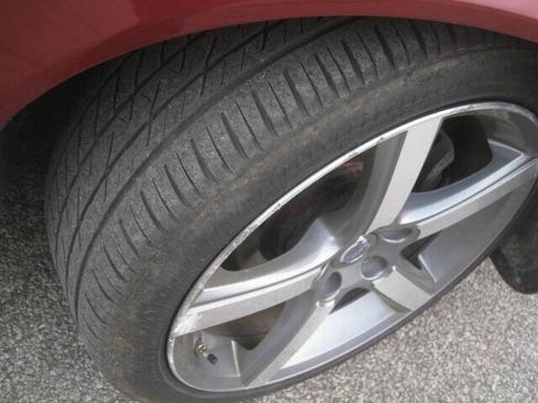 Used 2011 Volvo C70 T5 FWD image 32