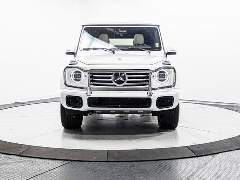 Used 2025 Mercedes-Benz G 550 image 2