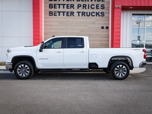 Used 2025 Chevrolet Silverado 3500 LT AWD/4WD image 7