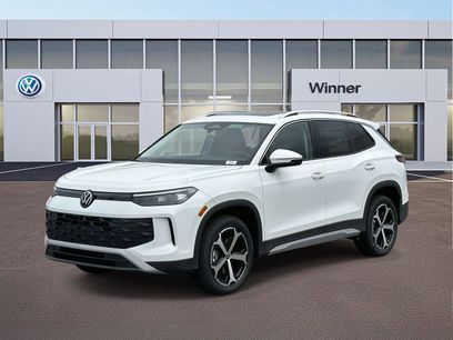 New 2025 Volkswagen Tiguan SE