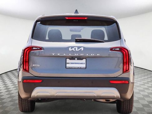 Used 2022 Kia Telluride LX AWD/4WD image 5